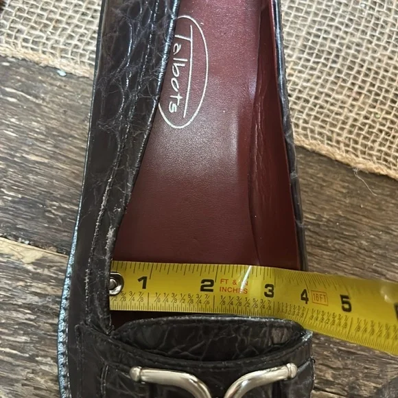 Talbots Croc Embossed Leather Loafers Burgundy Horsebit 7.5 AA Narrow - Picture 8 of 10